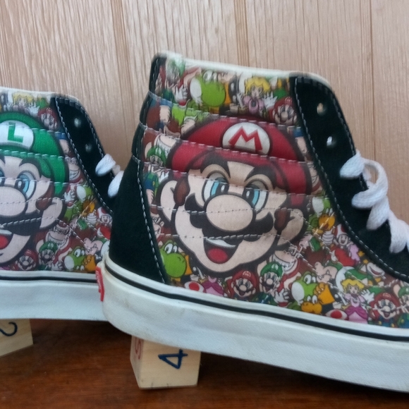 Vans x Nintendo SK8-Hi Super Mario Brothers - Picture 5 of 8
